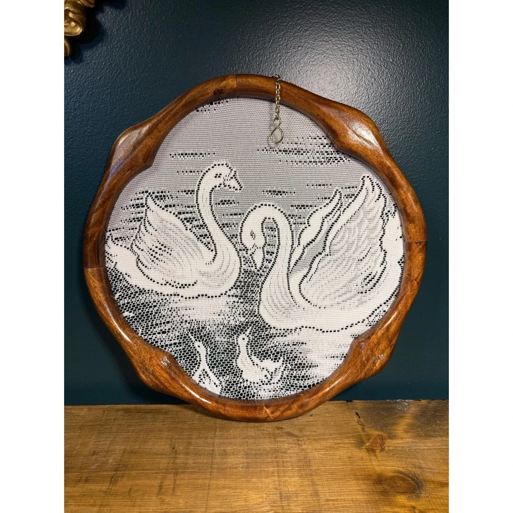 Vintage Swan Lace Wall Hanging - Picture 15 of 17